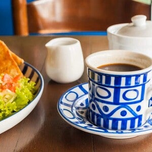 Quesadilla de Espinacas con Guacamole y Café Moka