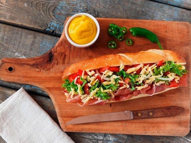 Ciabatta de Jamón de Pavo, Betarraga, Berros y Palta