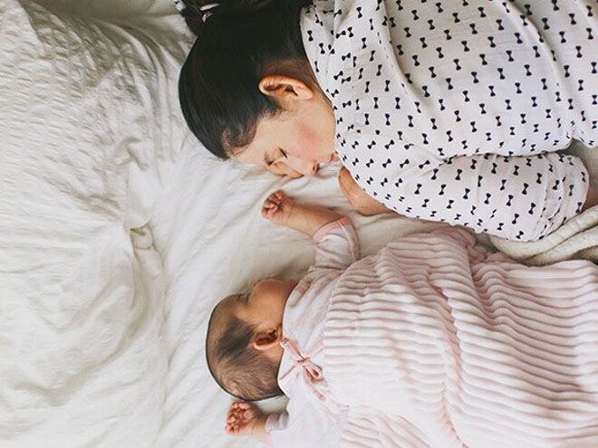 ¿Qué es el colecho y cuáles son sus beneficios? Conoce con Baby and Me qué es el colecho, cuándo inicia y que beneficios trae para tu bebé en los primeros meses de vida.