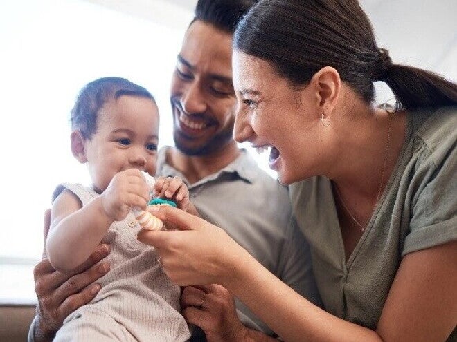 Conoce como ya no ser una mamá guardiana Padres con su hijo