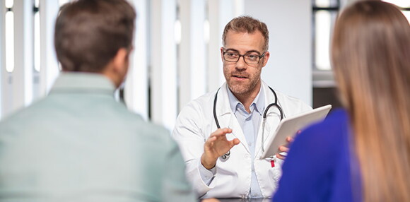 Consultar al médico si presentan síntomas de preeclampsia. 
