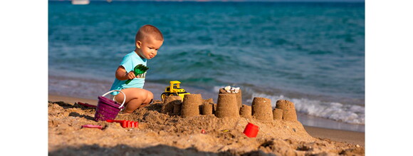 Sigue estos consejos y disfruta de tu bebe en la playa.